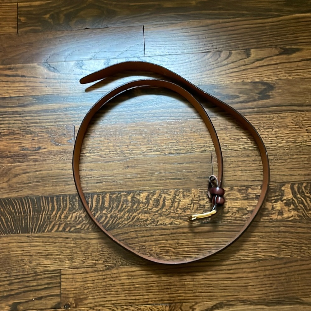 Men’s warehouse Italian leather belt 48/120